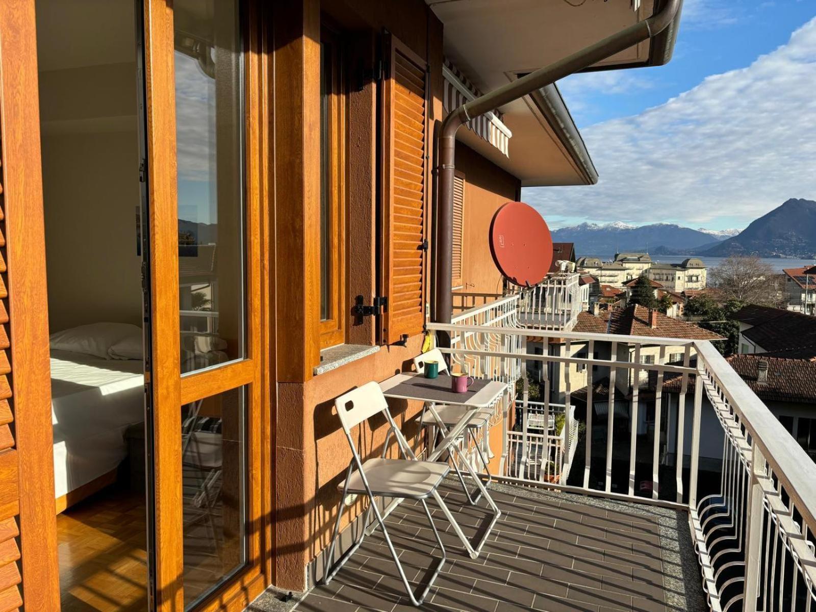 Ilaria Apartment Stresa